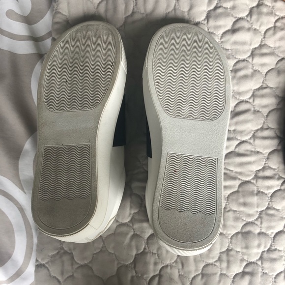 Steve Madden NEW slip on Sneaker - Picture 5 of 5
